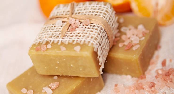 Mandarinkové mydlo s kozím mliekom a himalájskou soľou Mandarinkové mydlo s kozím mliekom a himalájskou soľou