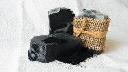 Mydlo s akt�vnym uhl�m - Mramor