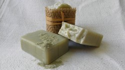 Pr�rodn� mydlo so zelen�m �lom Podzemn� dar